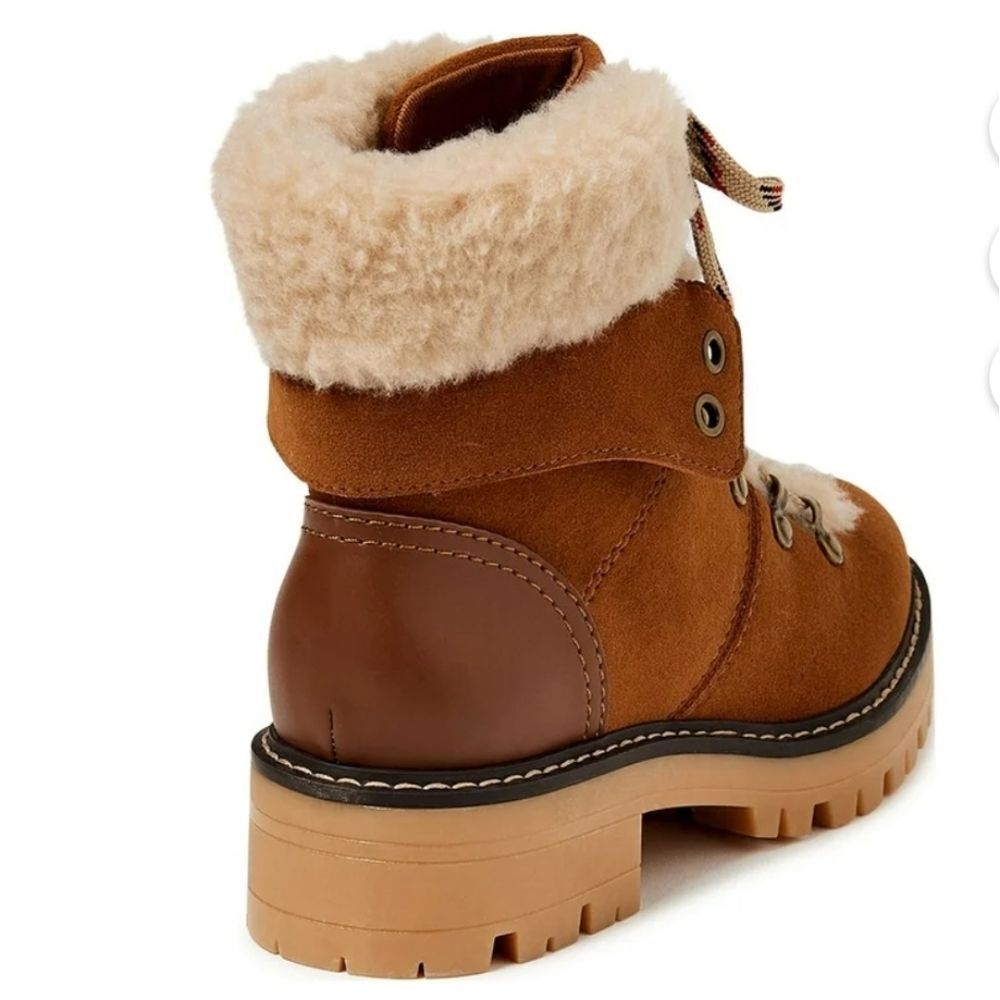 Time and Tru Women's 6 WIDE Cozy Hiker Boots - Picture 3 of 4